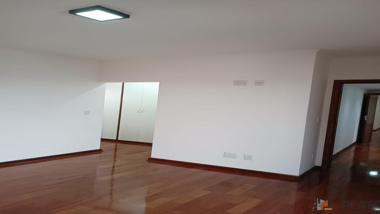 Apartamento à venda com 3 quartos, 182m² - Foto 8