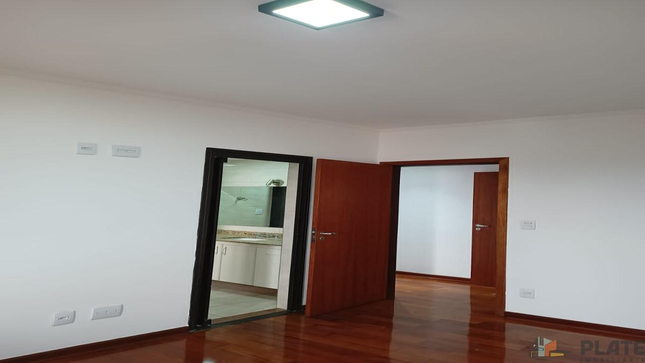 Apartamento à venda com 3 quartos, 182m² - Foto 14