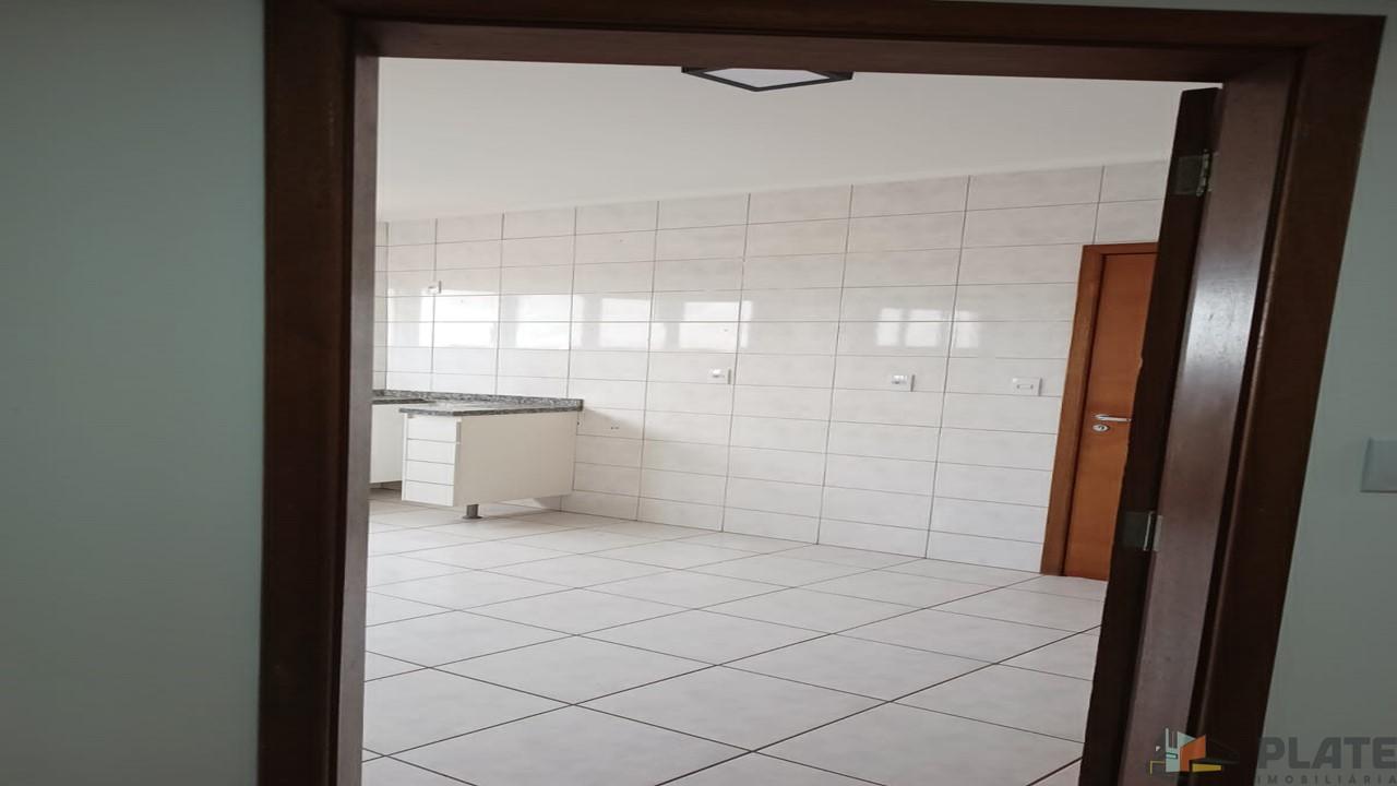 Apartamento à venda com 3 quartos, 182m² - Foto 6