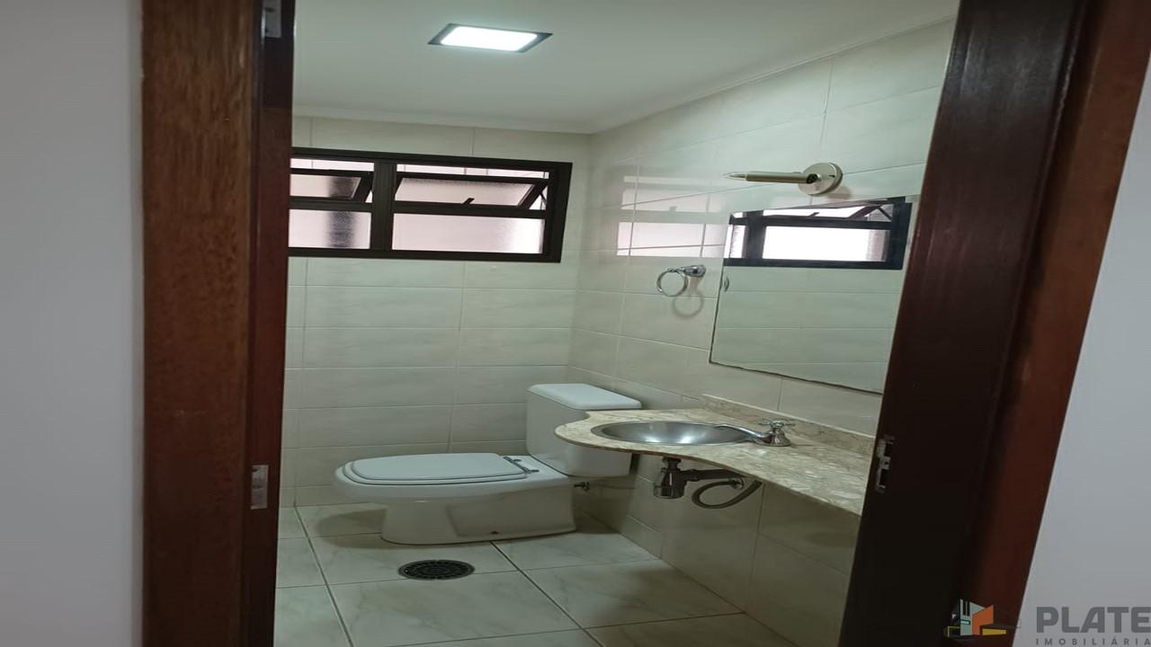 Apartamento à venda com 3 quartos, 182m² - Foto 17