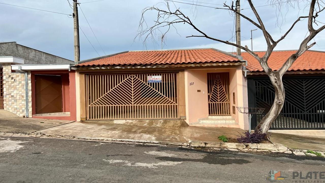 Casa à venda com 3 quartos, 150m² - Foto 1