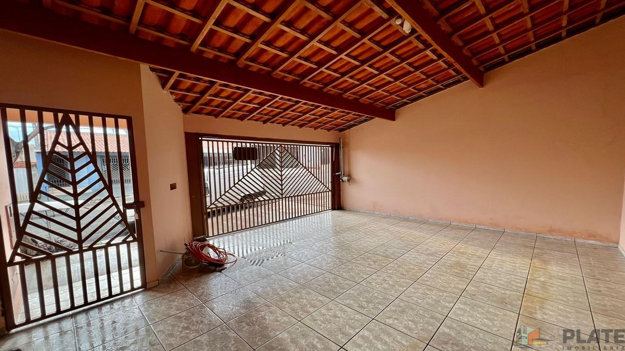 Casa à venda com 3 quartos, 150m² - Foto 2