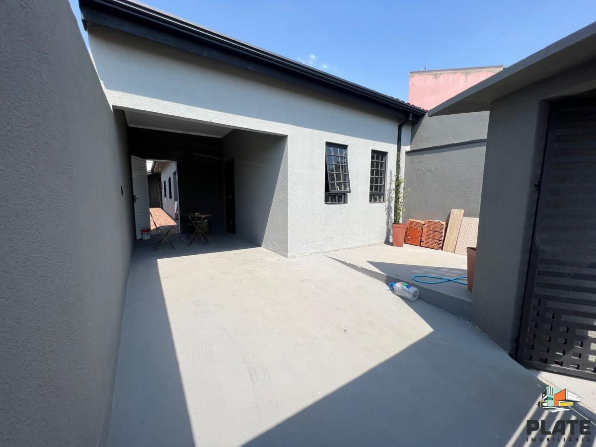 Casa à venda com 2 quartos, 150m² - Foto 4