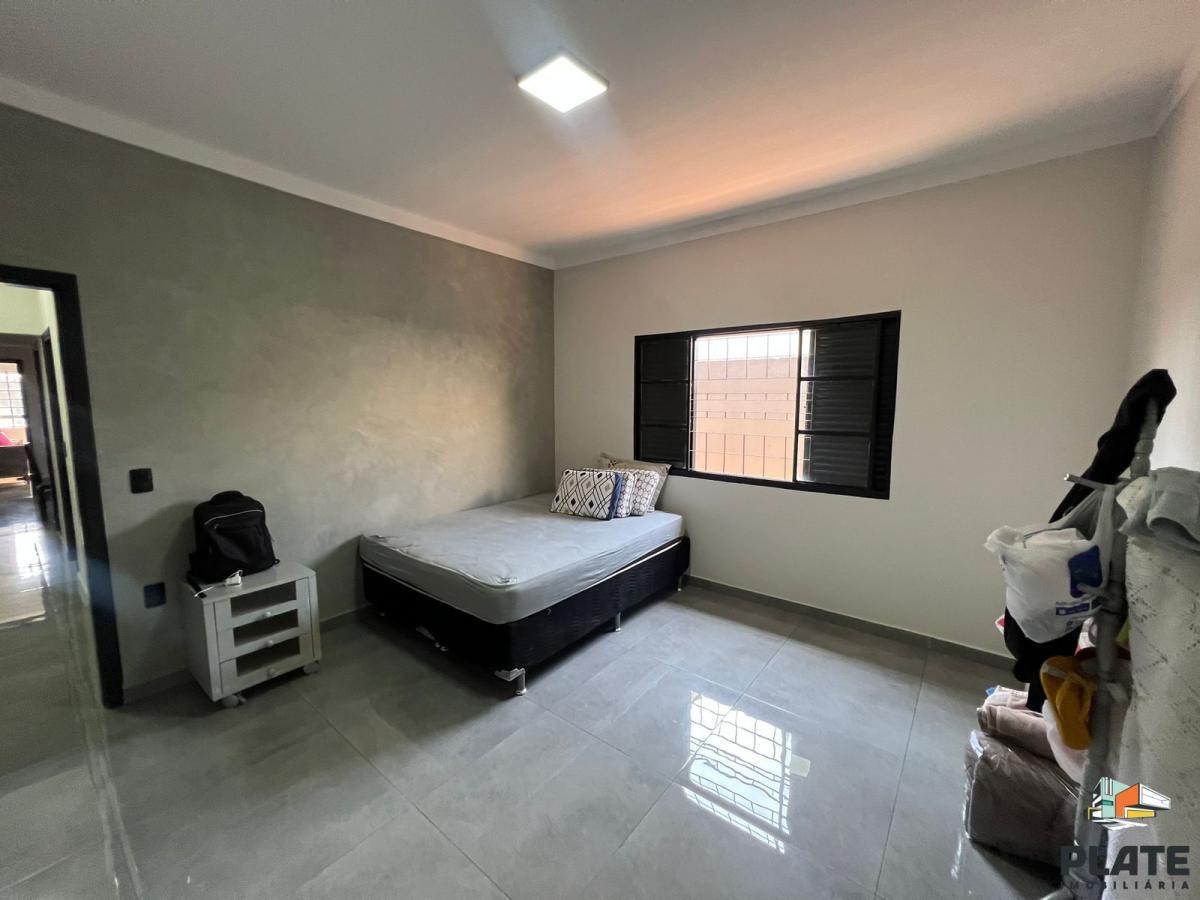 Casa à venda com 2 quartos, 150m² - Foto 11