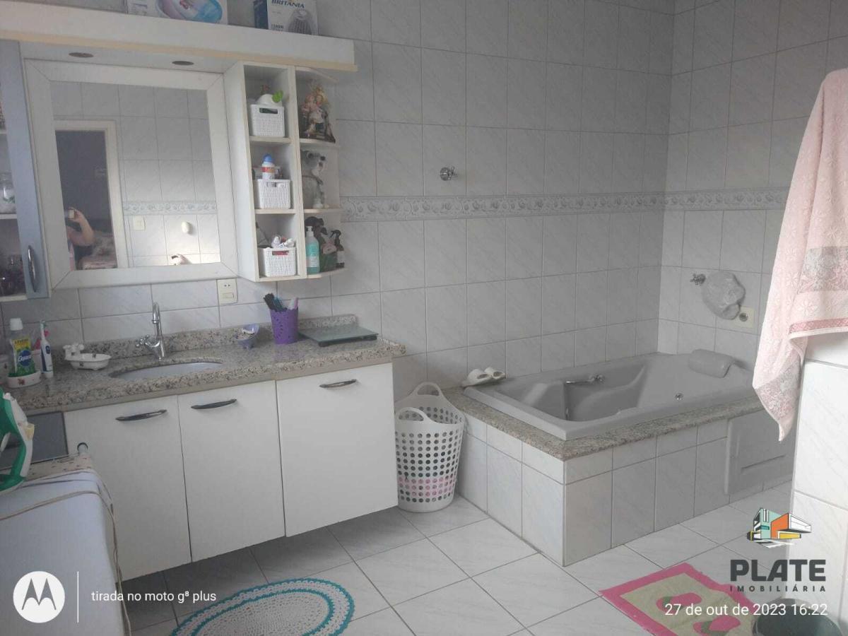 Casa à venda com 2 quartos, 160m² - Foto 19