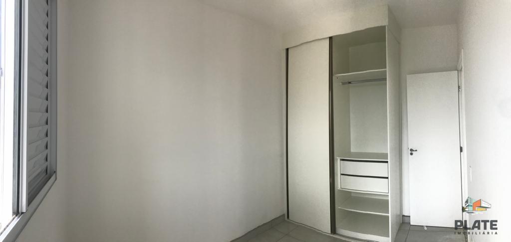 Apartamento à venda com 2 quartos - Foto 17