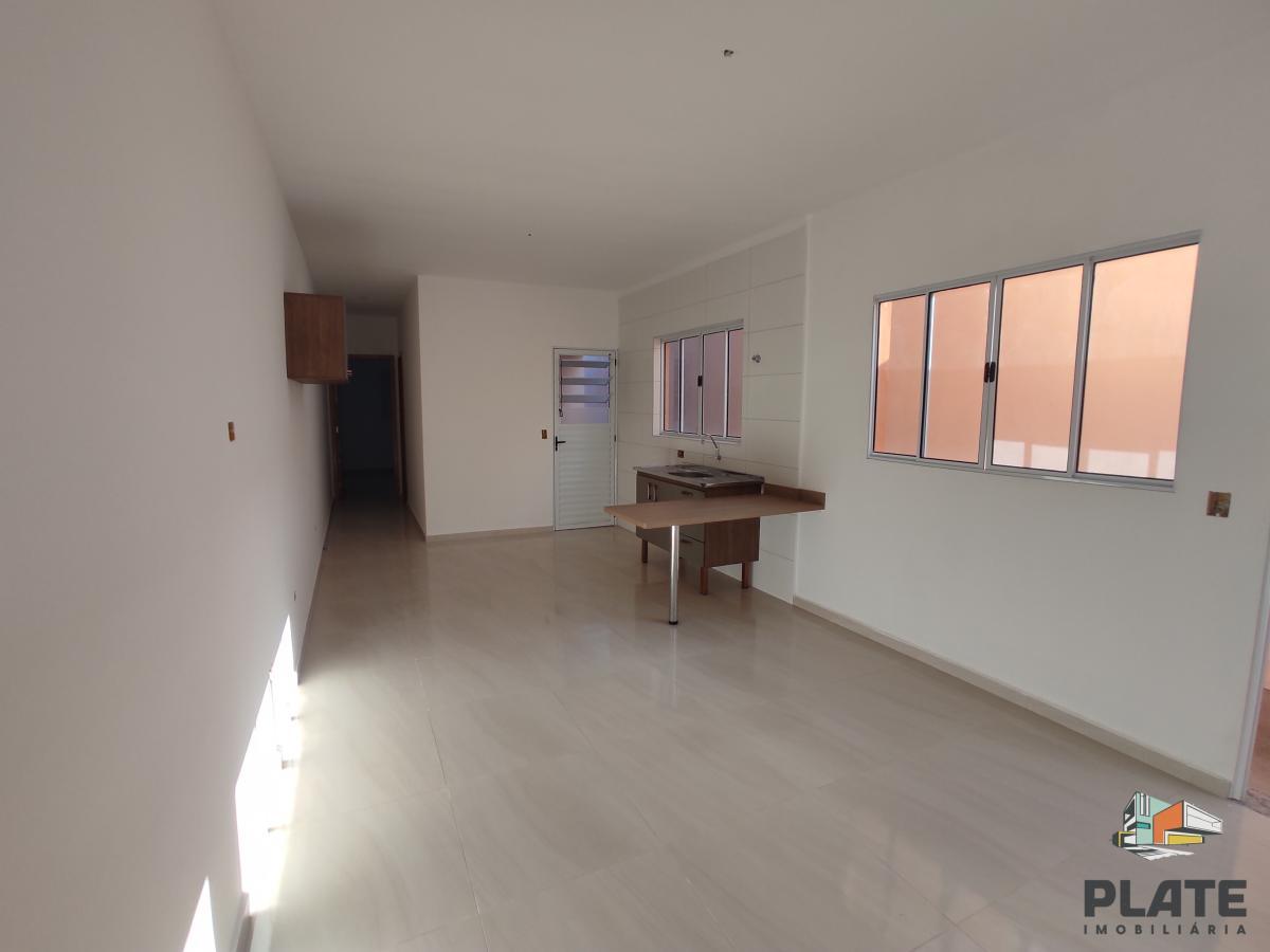 Casa à venda com 2 quartos, 125m² - Foto 5