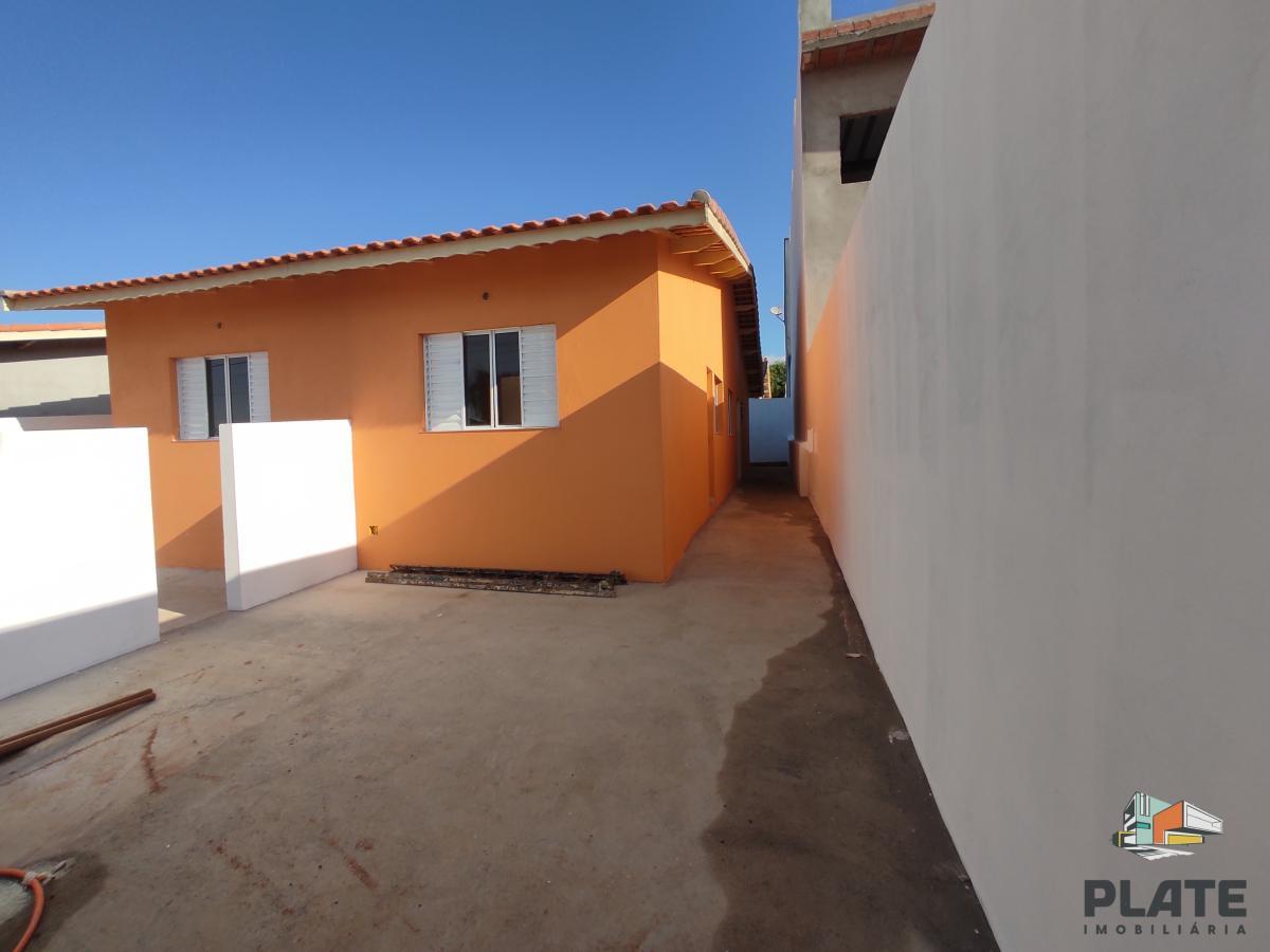 Casa à venda com 2 quartos, 125m² - Foto 10