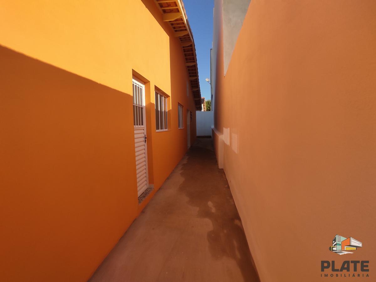 Casa à venda com 2 quartos, 125m² - Foto 11