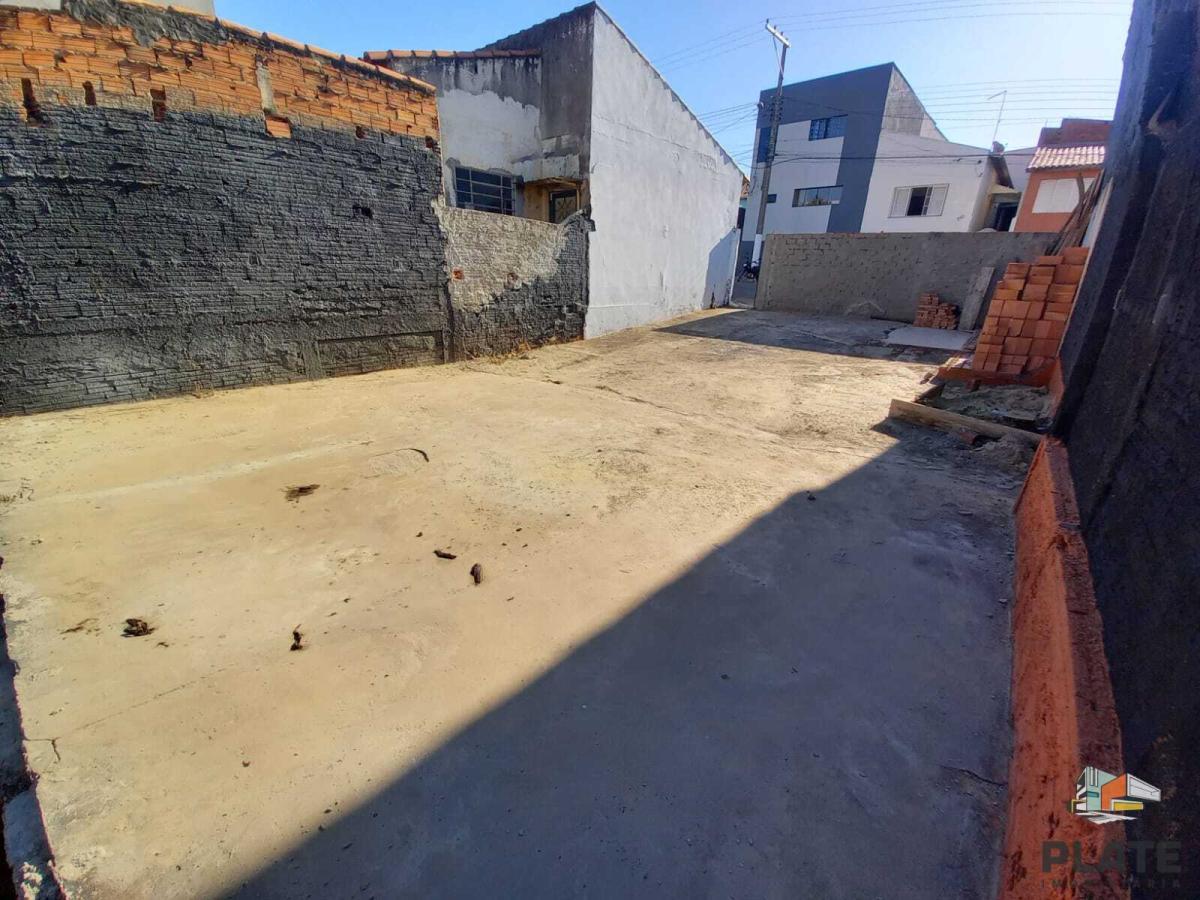 Terreno à venda, 168m² - Foto 1