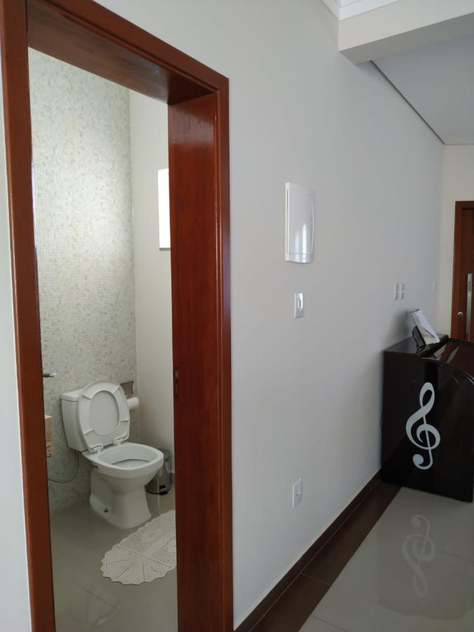 Casa à venda com 2 quartos, 195m² - Foto 10