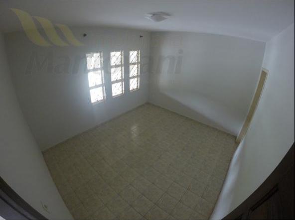 Casa à venda com 3 quartos, 150m² - Foto 4