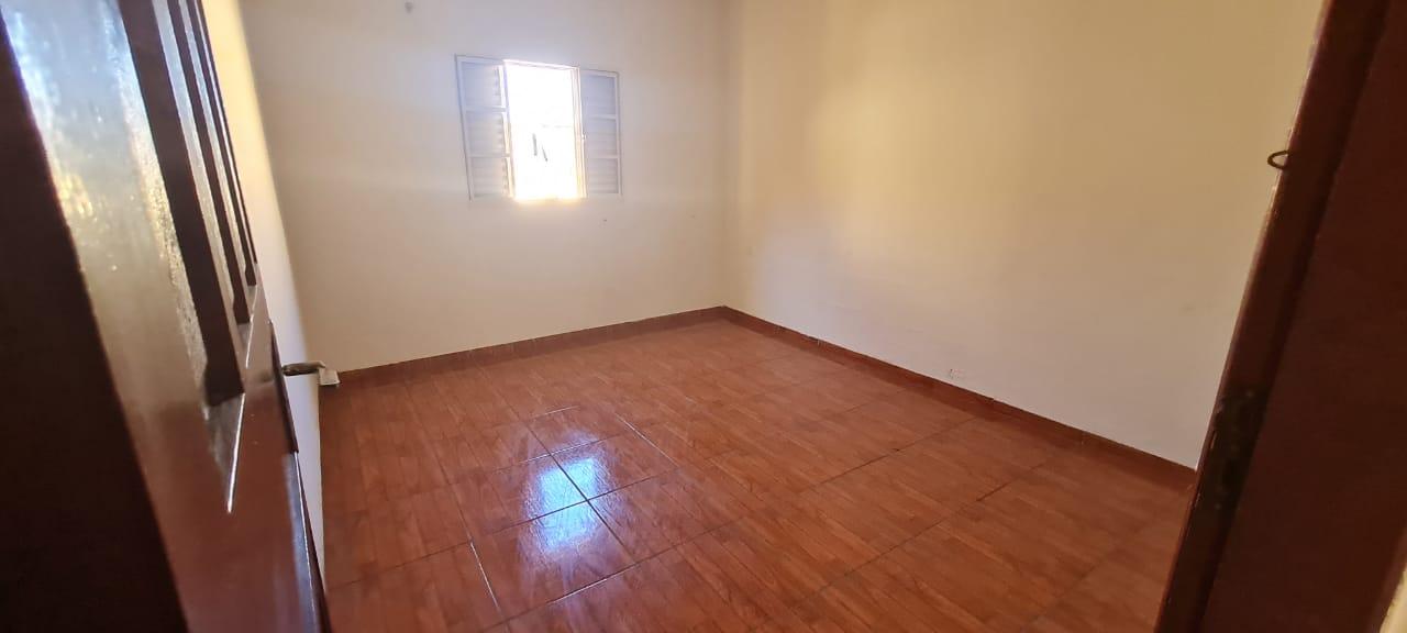 Casa à venda com 2 quartos, 300m² - Foto 11