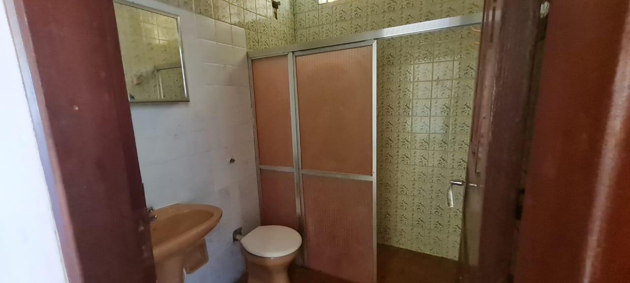 Casa à venda com 2 quartos, 300m² - Foto 16