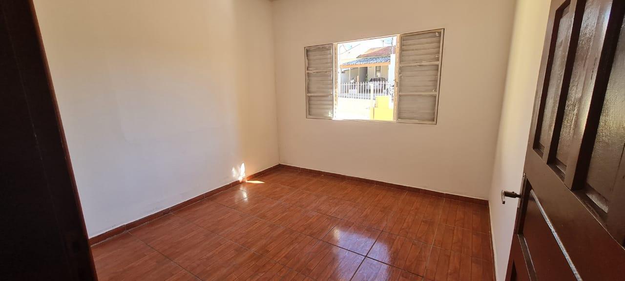 Casa à venda com 2 quartos, 300m² - Foto 10