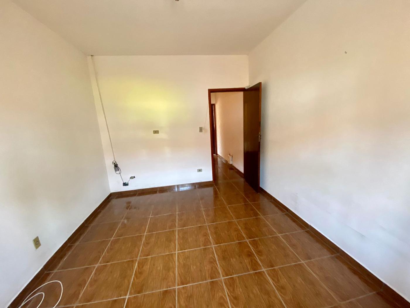 Casa à venda com 2 quartos, 210m² - Foto 7