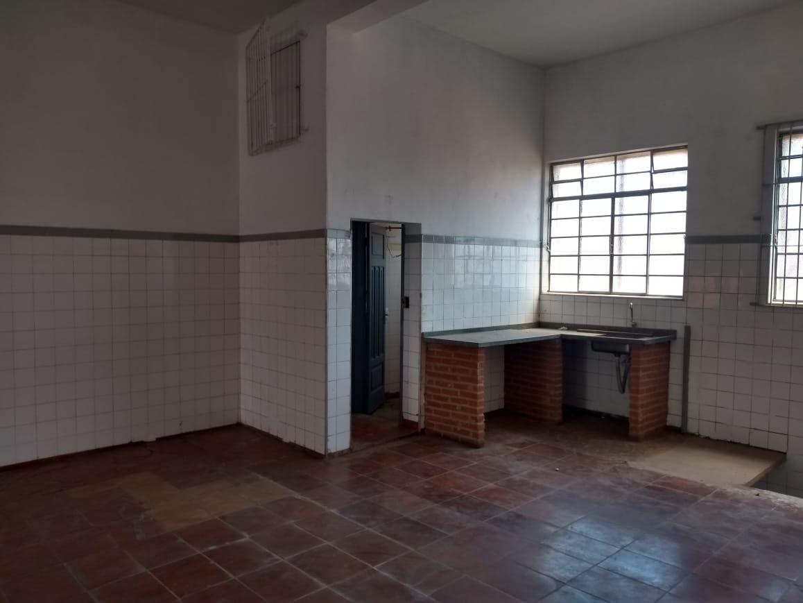 Prédio Inteiro à venda, 300m² - Foto 4