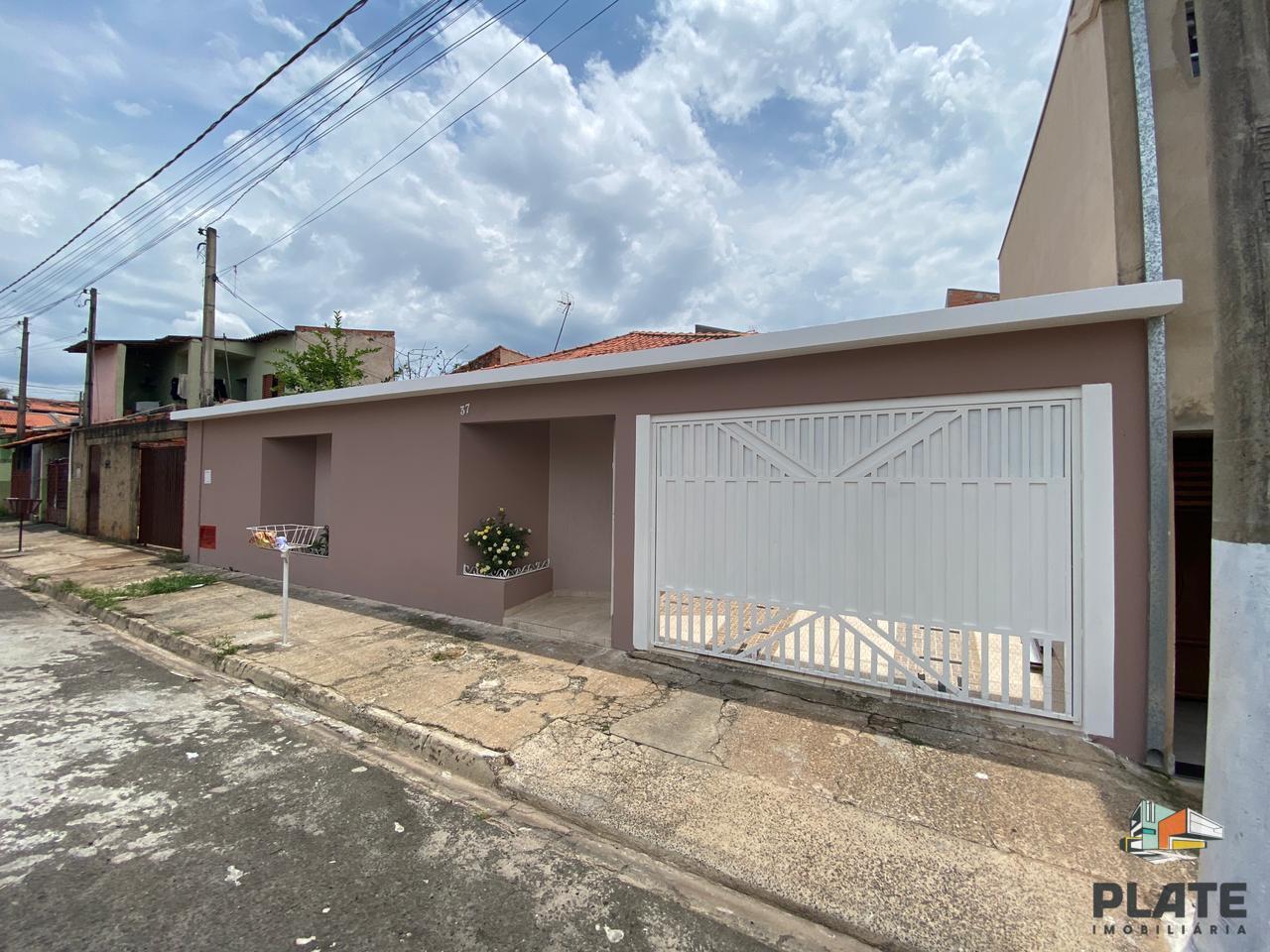 Casa à venda com 4 quartos, 280m² - Foto 2