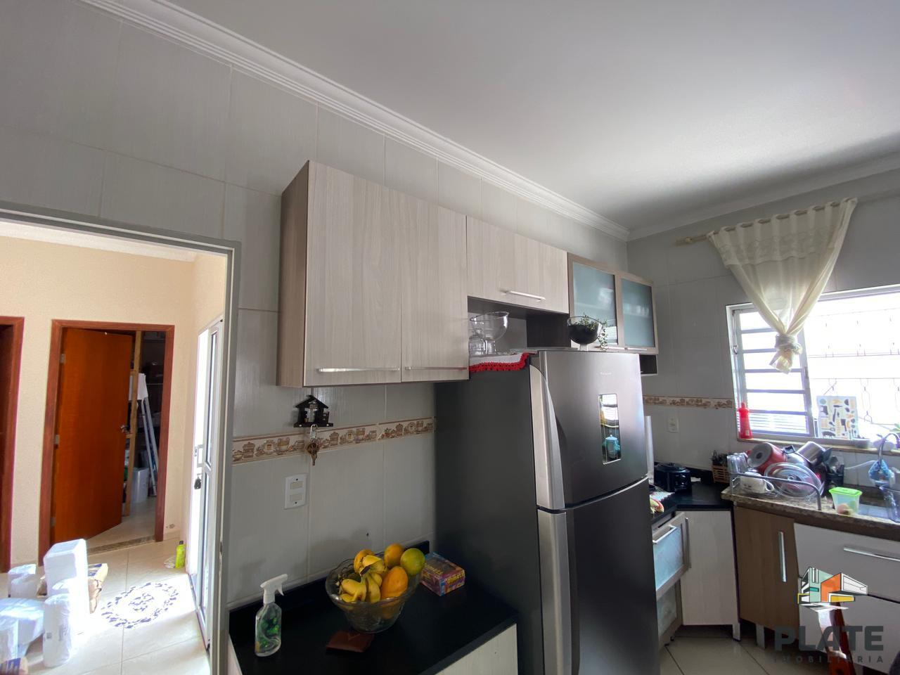 Casa à venda com 4 quartos, 280m² - Foto 16