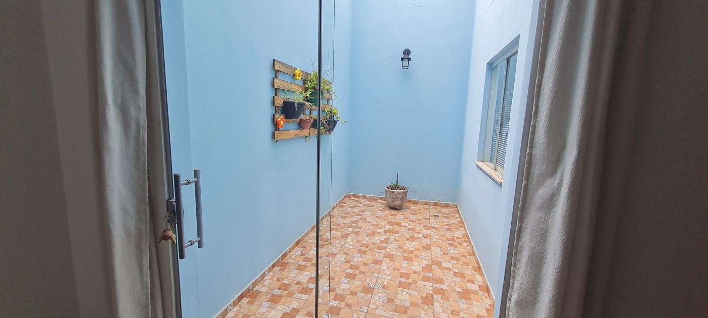 Casa à venda com 2 quartos, 360m² - Foto 16