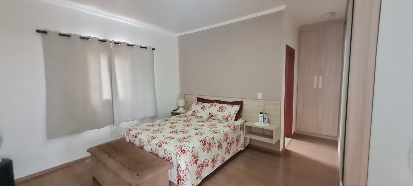 Casa à venda com 2 quartos, 360m² - Foto 17