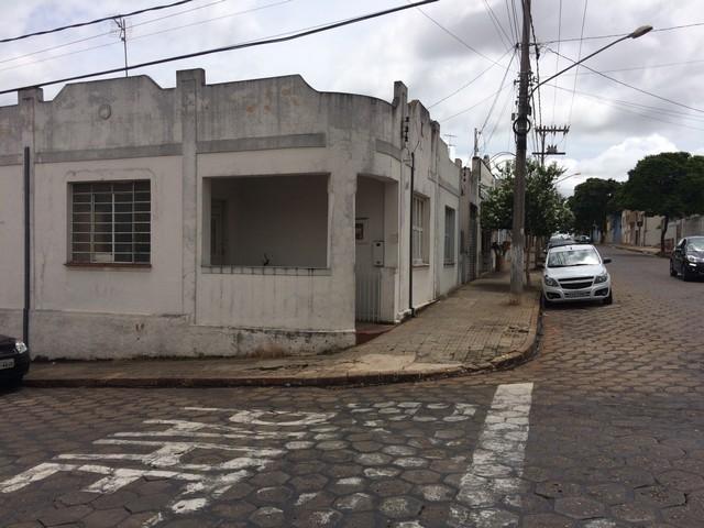 Prédio Inteiro à venda, 240m² - Foto 1