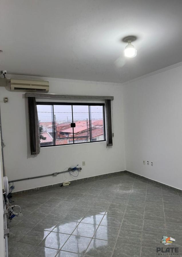 Loja-Salão para alugar, 1500m² - Foto 17