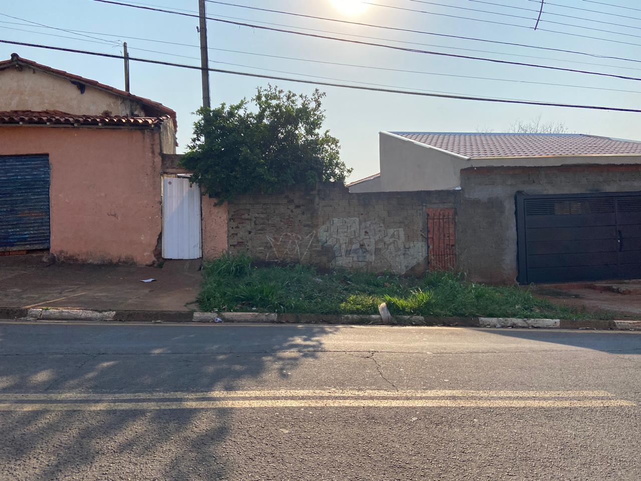 Terreno à venda, 150m² - Foto 1