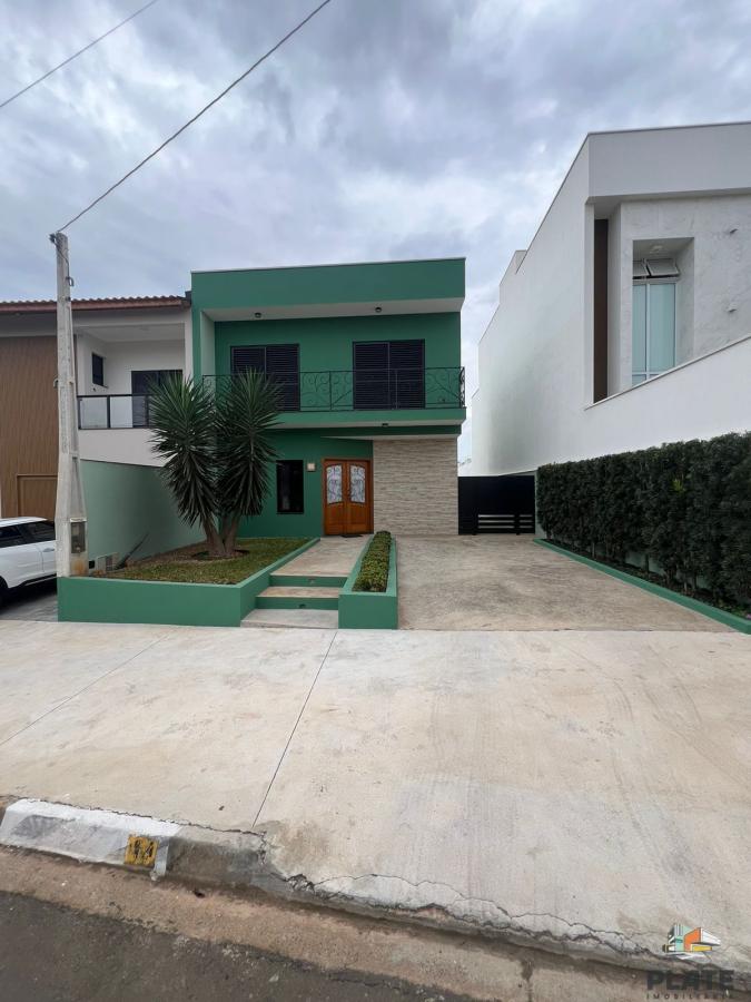 Casa de Condomínio à venda, 223m² - Foto 2