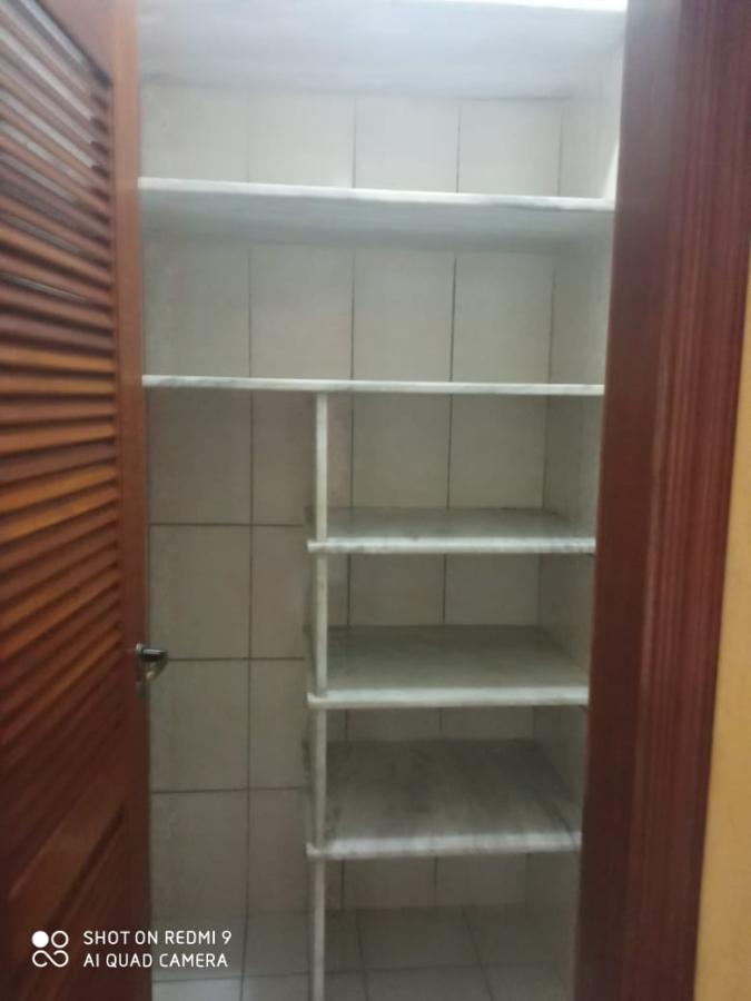 Casa de Condomínio à venda com 3 quartos, 258m² - Foto 9