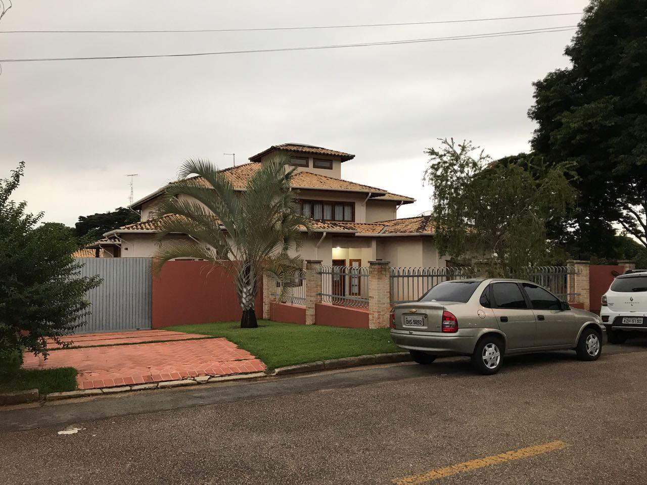 Casa de Condomínio à venda com 5 quartos, 1700m² - Foto 1