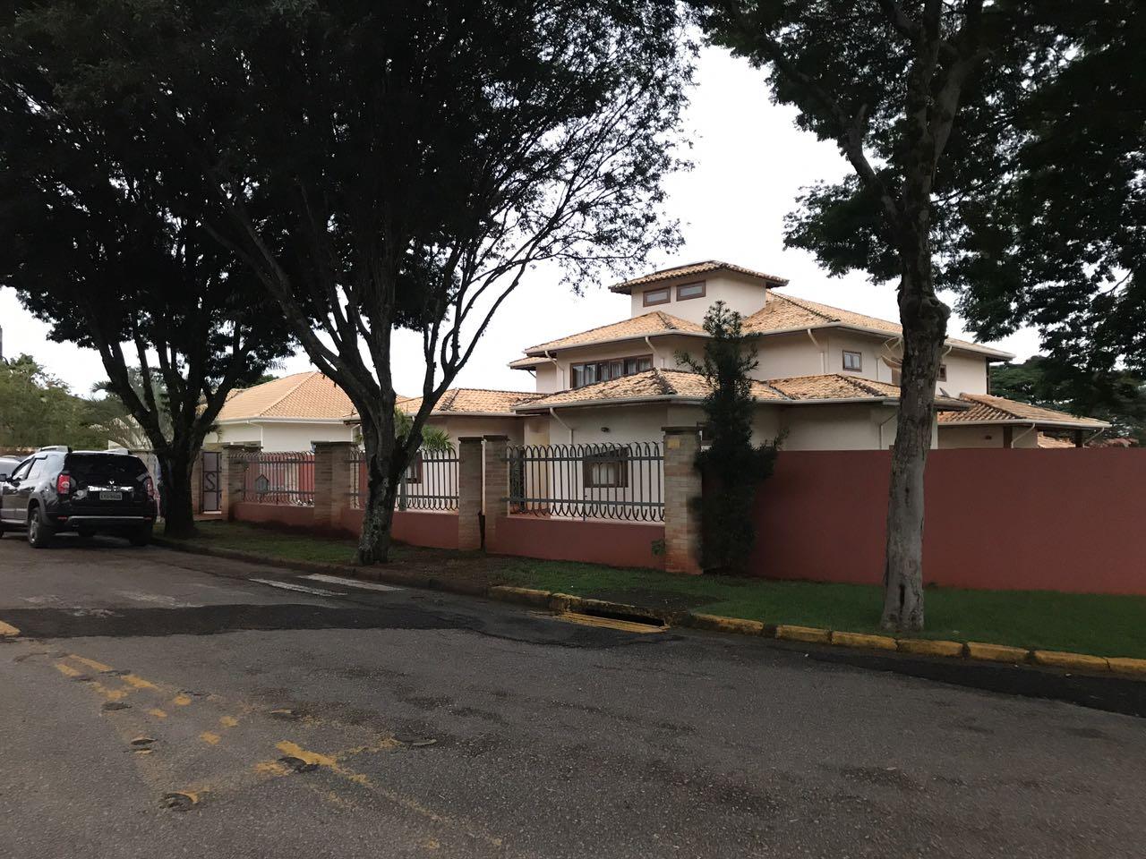 Casa de Condomínio à venda com 5 quartos, 1700m² - Foto 2