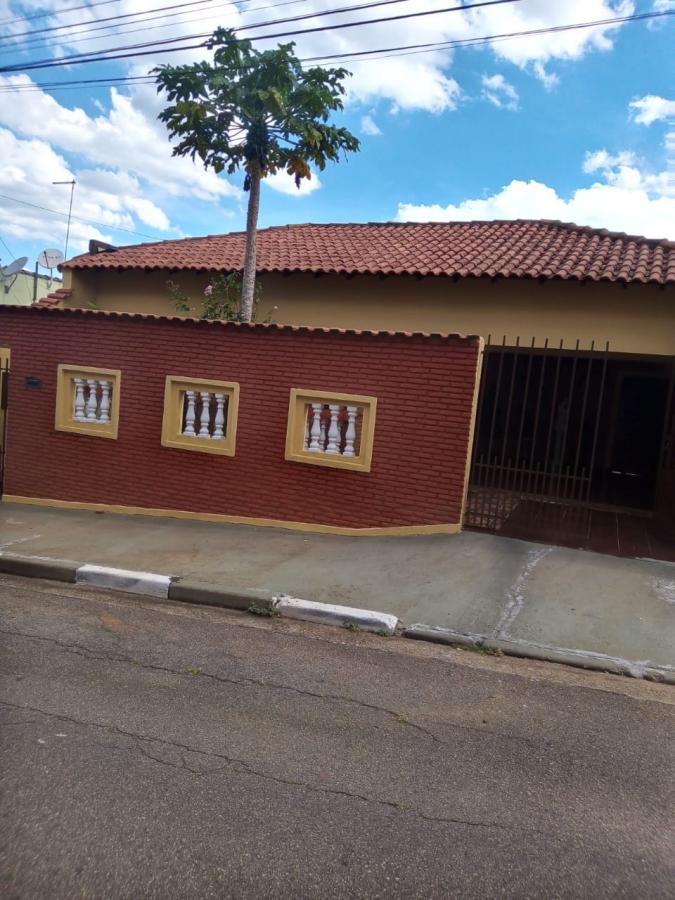 Casa à venda com 4 quartos, 341m² - Foto 2