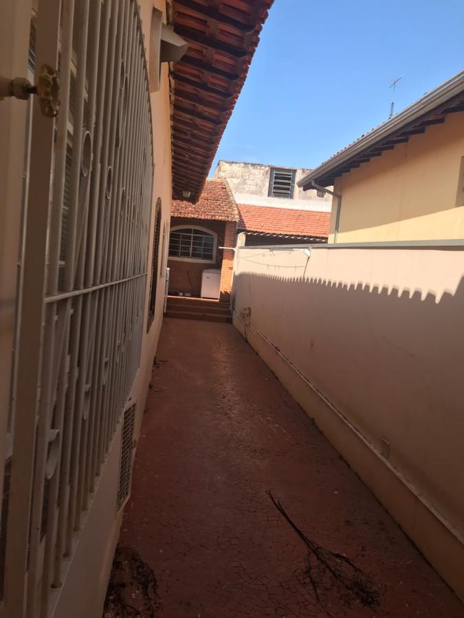 Casa à venda com 3 quartos, 250m² - Foto 16