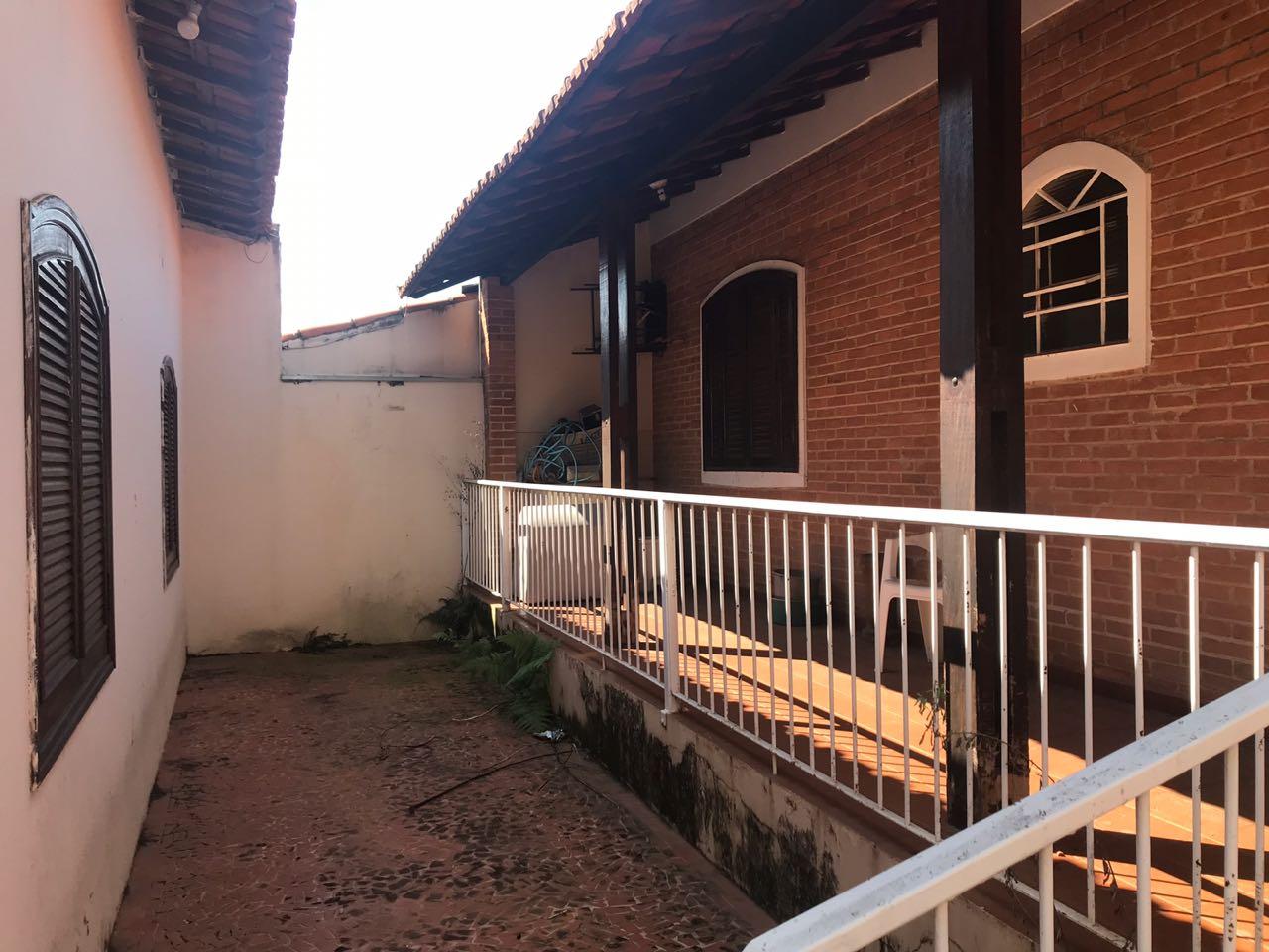 Casa à venda com 3 quartos, 250m² - Foto 21