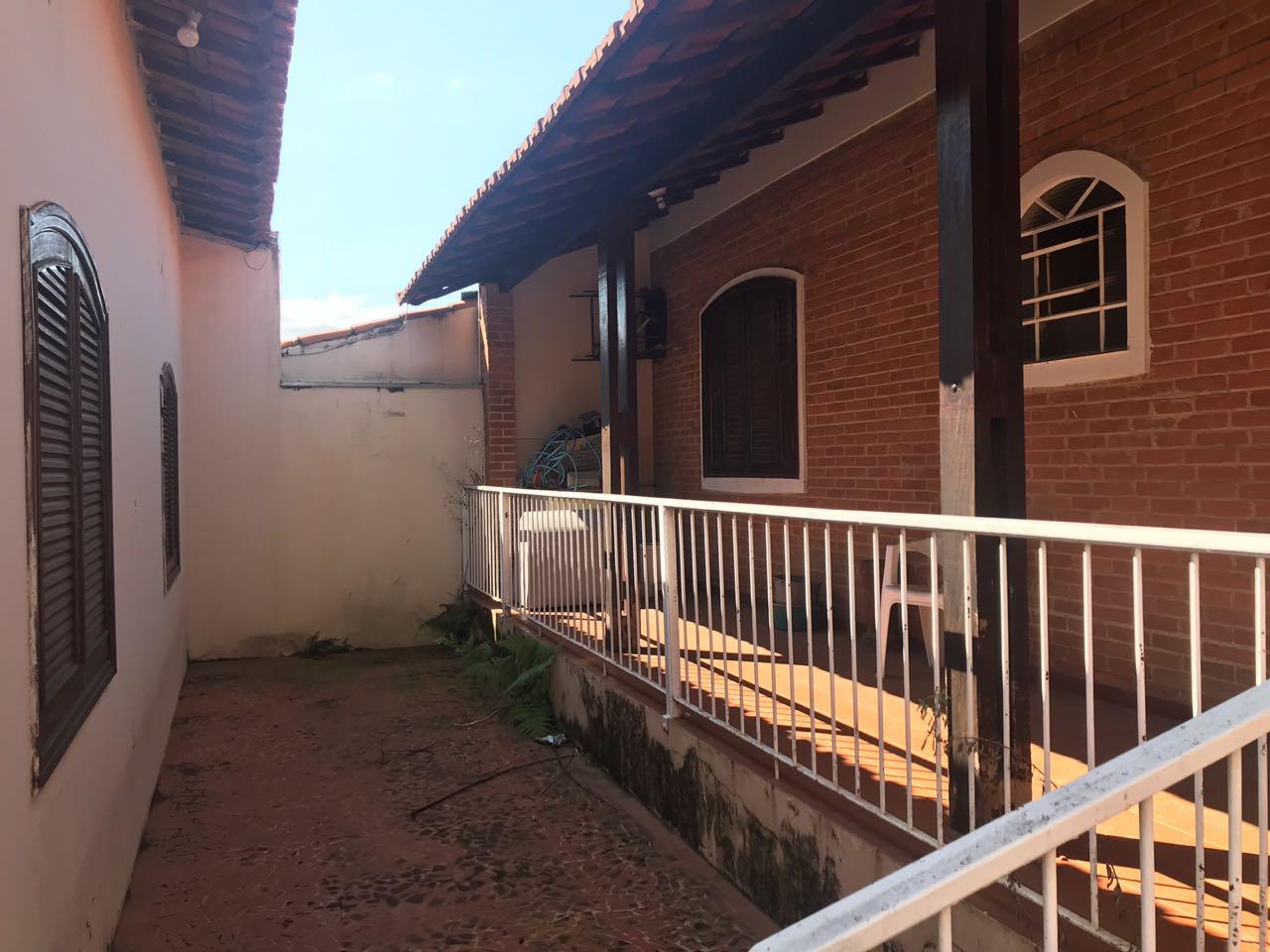 Casa à venda com 3 quartos, 250m² - Foto 26