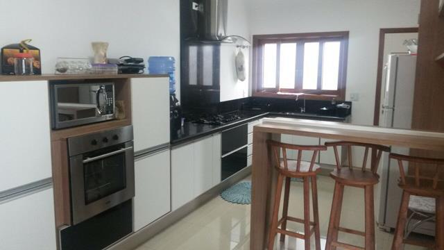 Casa à venda com 2 quartos, 300m² - Foto 19