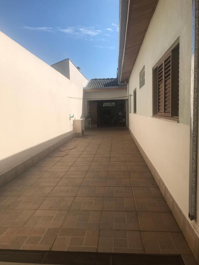 Casa à venda com 3 quartos, 1050m² - Foto 8