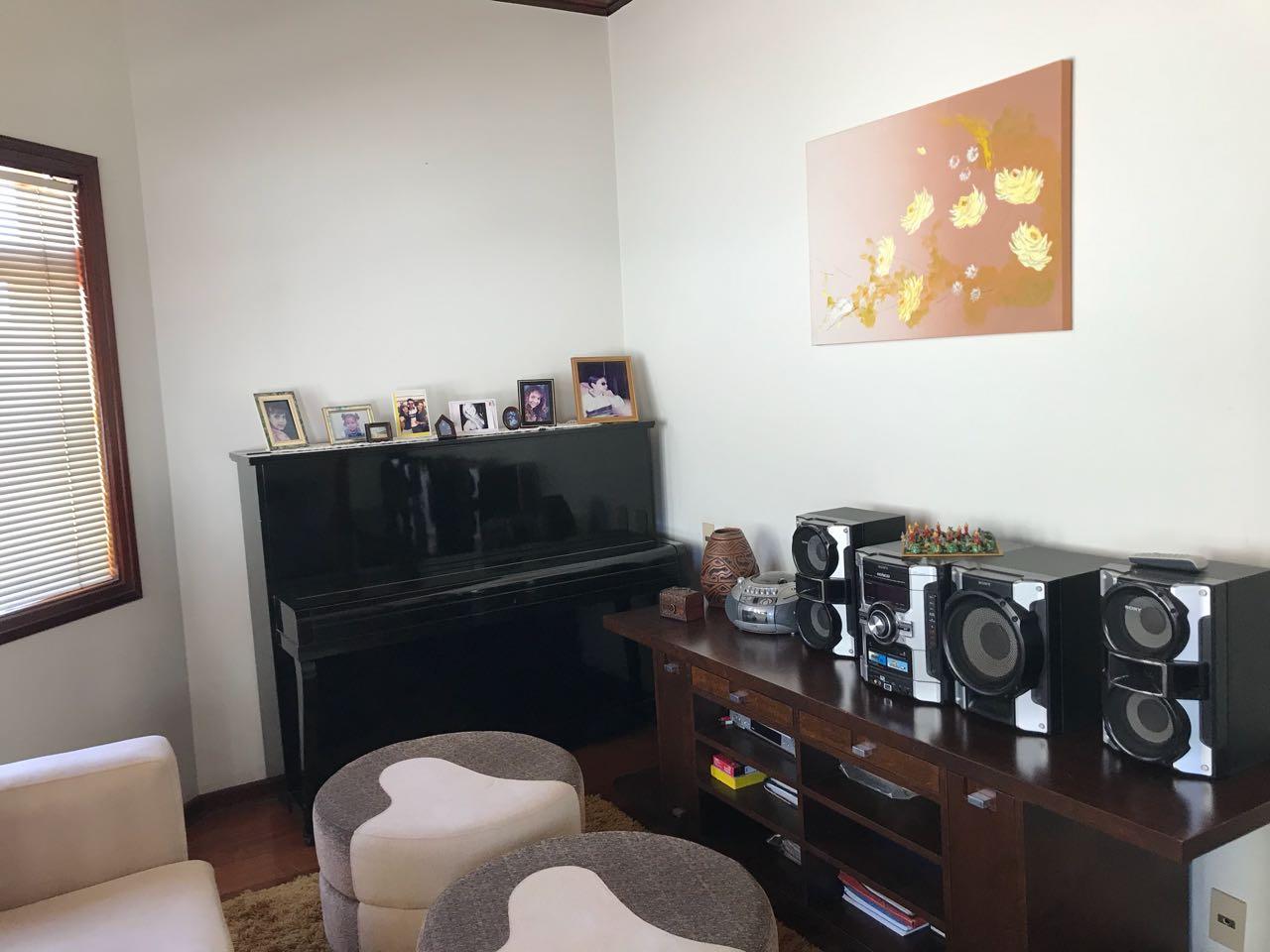 Casa à venda com 4 quartos, 300m² - Foto 13