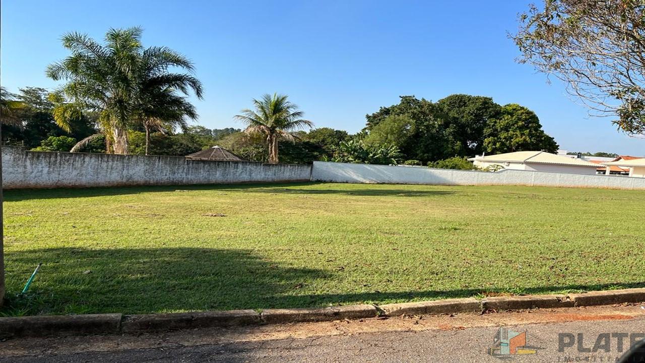 Terreno à venda, 1366m² - Foto 1